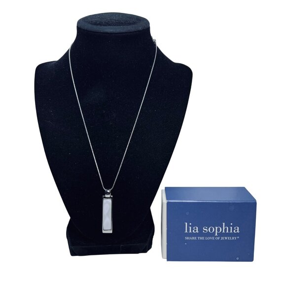 Lia Sophia Snake Chain Necklace With Reversable Black To White Pendant (5660) - Picture 1 of 5